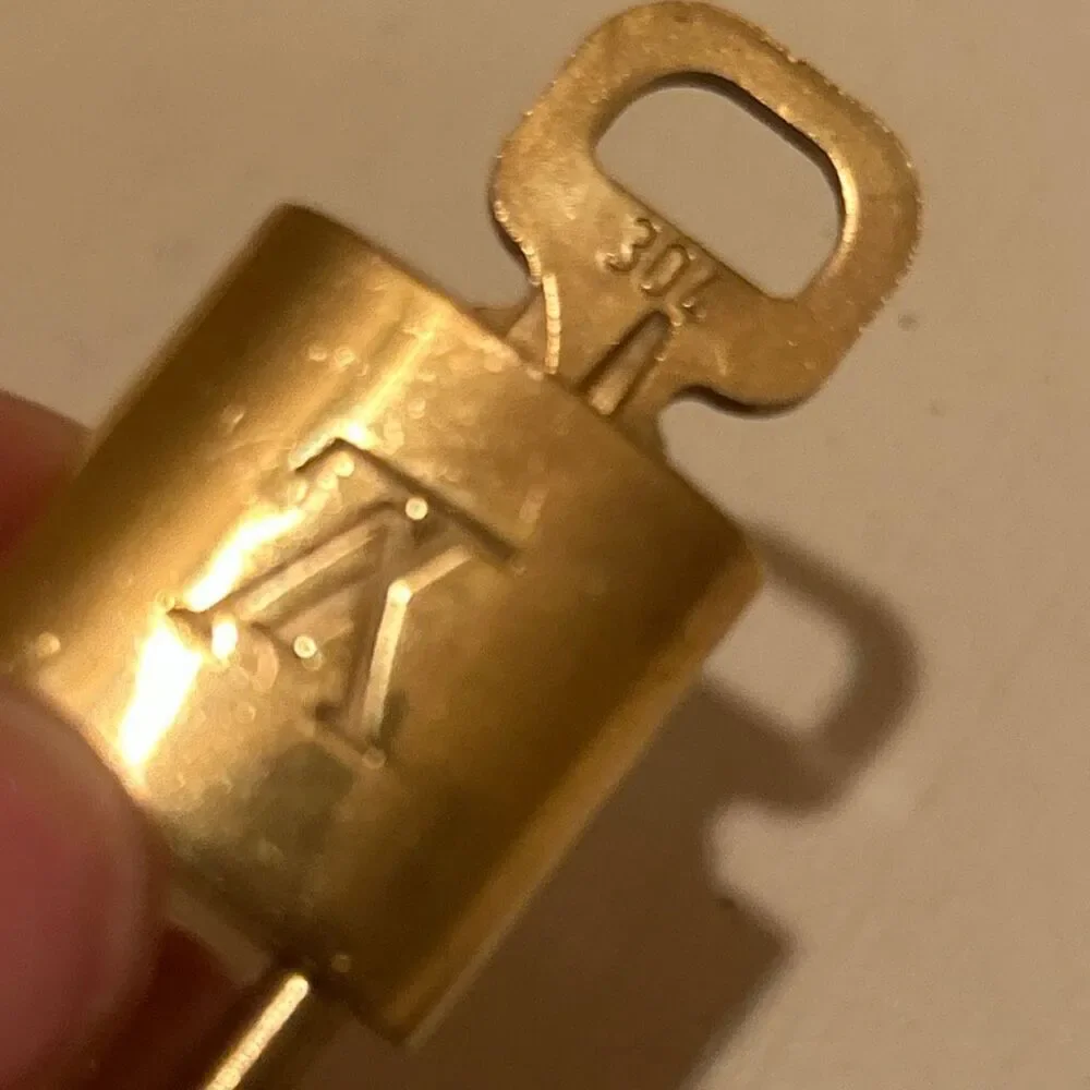 Louis Vuitton Paris Women's Padlock Lock & Key Gold Brass #304 Authentic